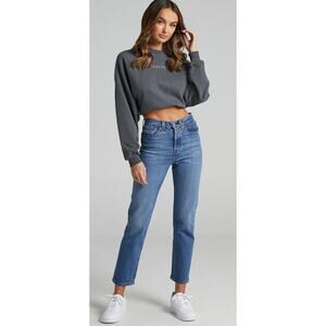 Levi's 26 blue wedgie straight jeans